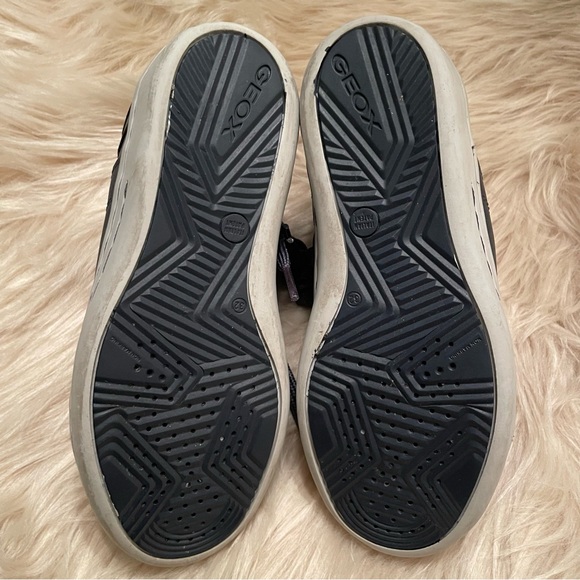 EUC boys Geox hi tops - Picture 2 of 2